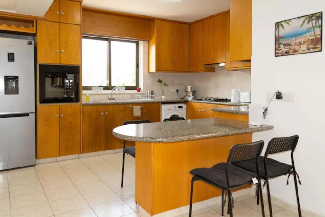 Guest Apartments Limassol Ngoại thất bức ảnh